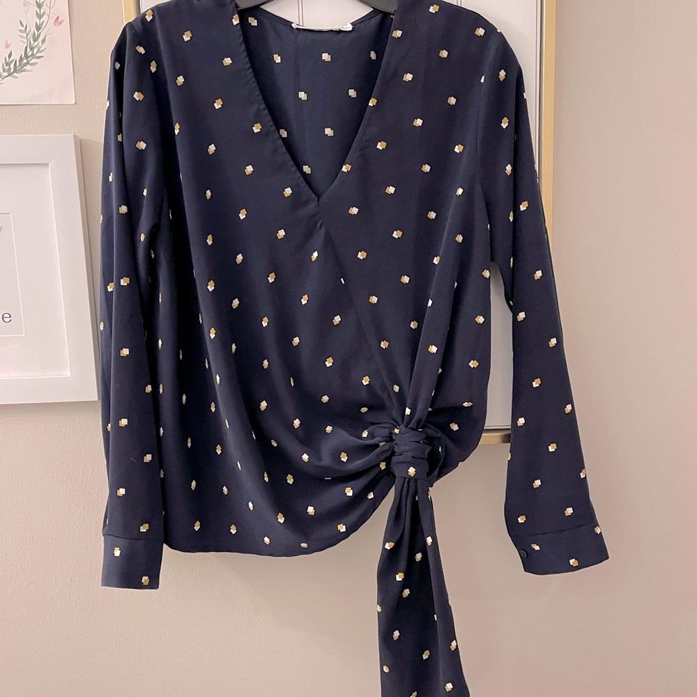 Navy Top With Side Tide | Gold + Cream Accents
